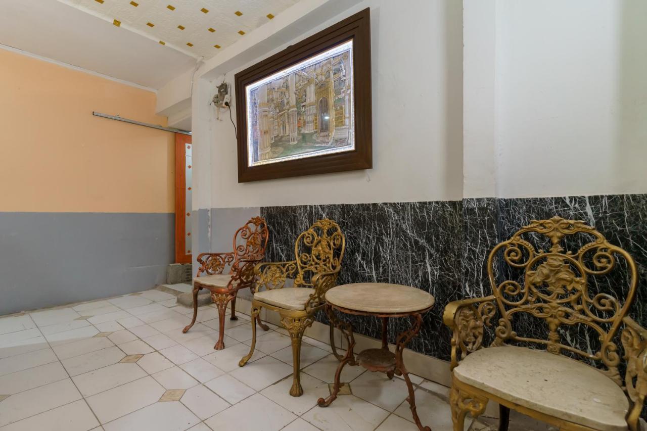 Reddoorz Syariah Near Universitas Borobudur Джакарта Экстерьер фото